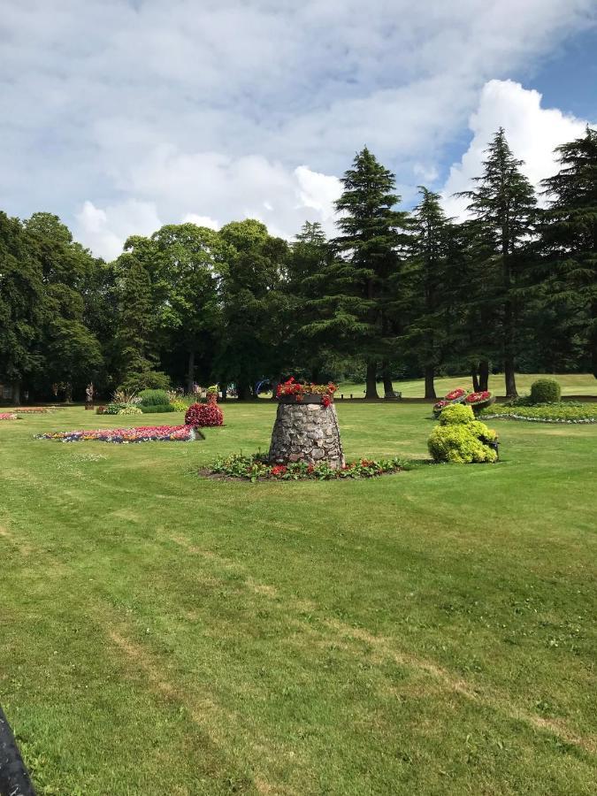 Exclusive Private Double Room, En-Suite Wet Room Private Entrance Forres Exterior photo